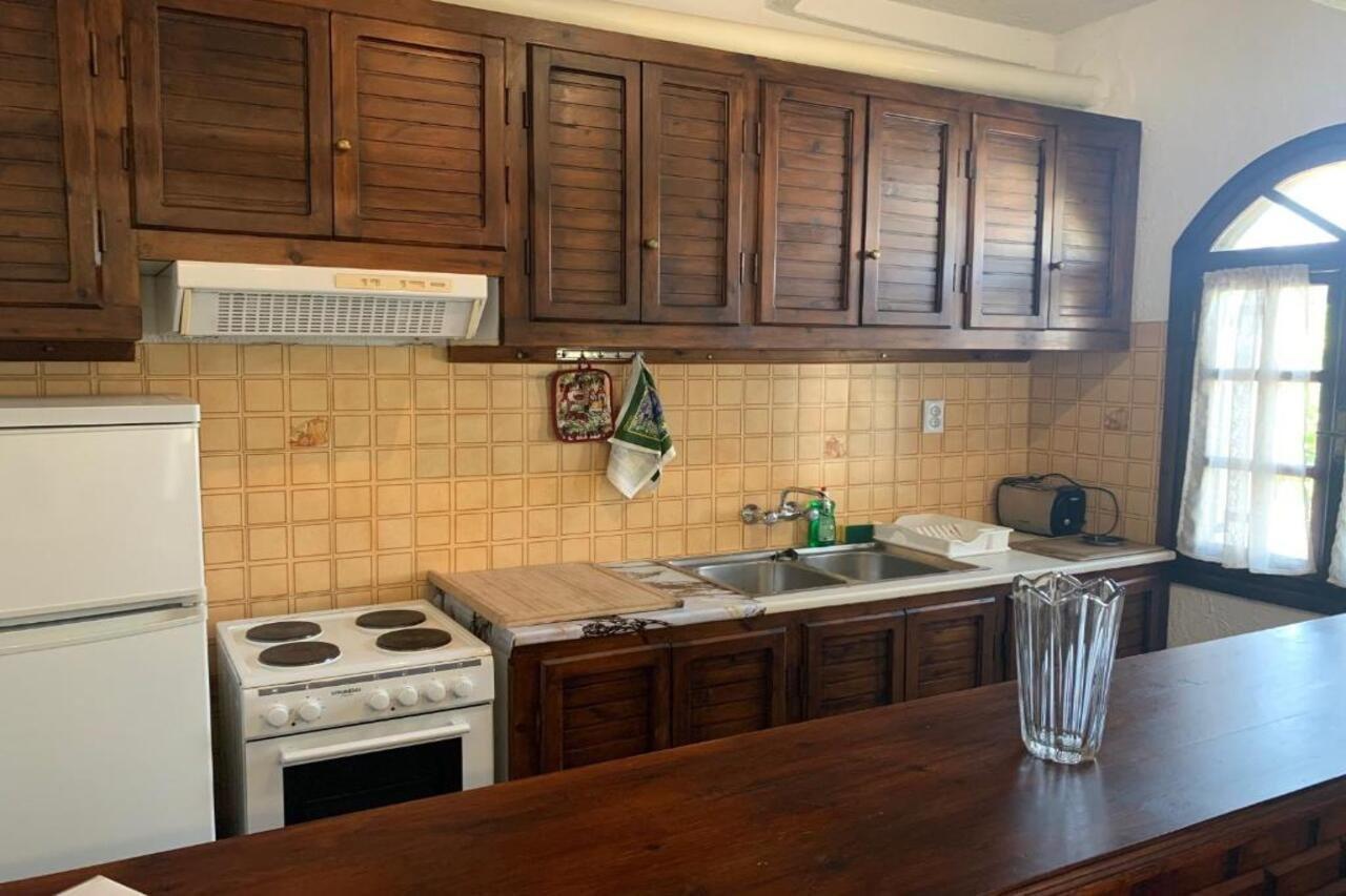 Katerina Apartments Troulos Extérieur photo