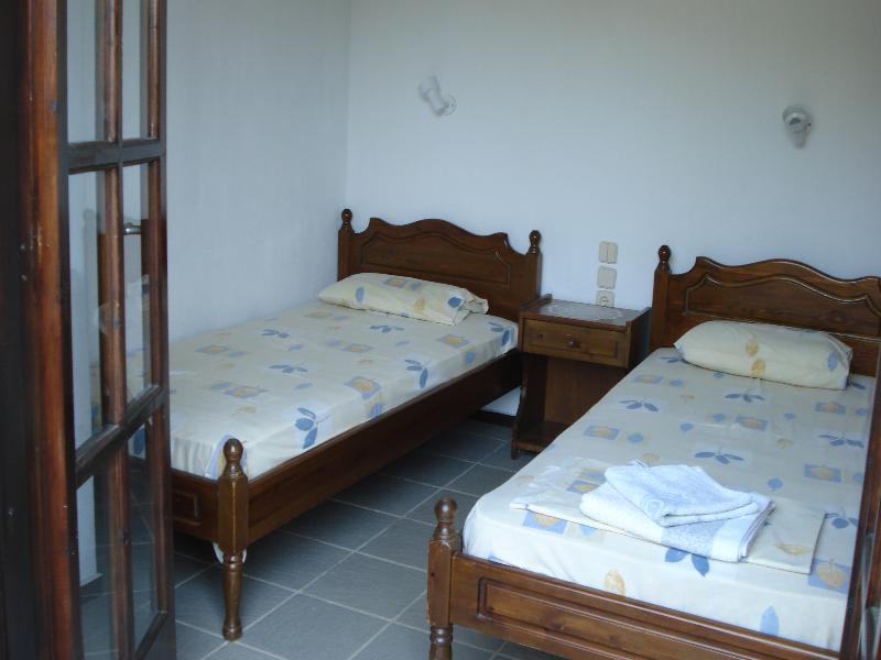 Katerina Apartments Troulos Extérieur photo